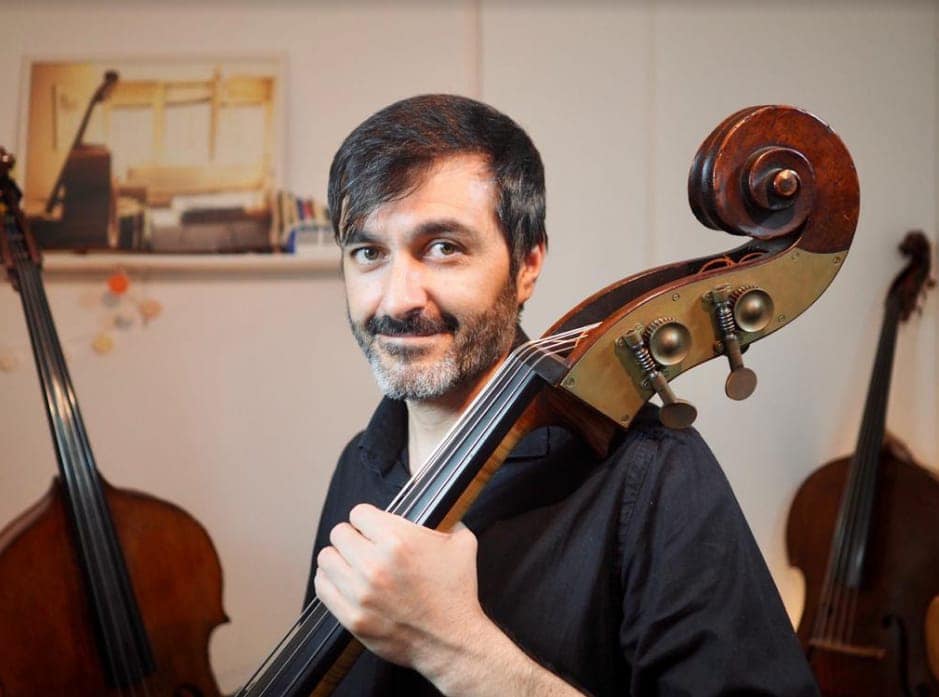 Rodrigo-Favaro-contrabaixista-e-pedagogo.-Foto-Divulgacao